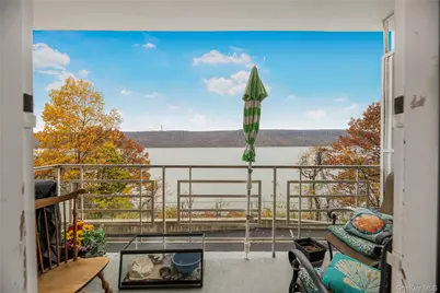 679 Warburton Avenue #1M, Yonkers, NY 10701 - Photo 1