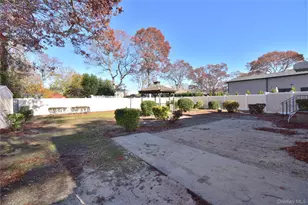 297 Clarice Blvd, Holbrook, NY 11741 - Photo 19