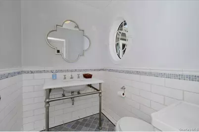 134 Dutchess Boulevard, Atlantic Beach, NY 11509 - Photo 17