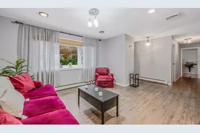 32 McCue Avenue, Wyandanch, NY 11798 - Photo 5