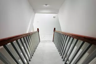 1 Center Ct, Bethpage, NY 11714 - Photo 33