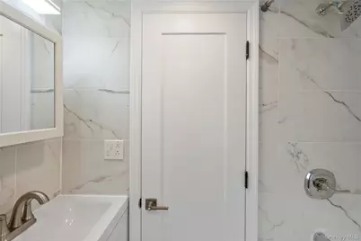 1 Center Court, Bethpage, NY 11714 - Photo 35