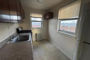 263-18 73 Ave, Glen Oaks, NY 11004 - Photo 3