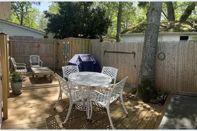 15 Whalers Path, Calverton, NY 11933 - Photo 13