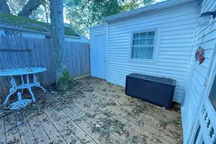 15 Whalers Path, Calverton, NY 11933 - Photo 17