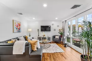 5 Terry Ln, Plainview, NY 11803 - Photo 3