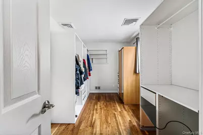 5 Terry Lane, Plainview, NY 11803 - Photo 19