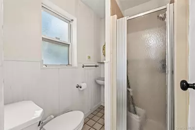 9 Hillside Avenue, Glen Head, NY 11545 - Photo 9