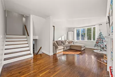 9 Hillside Avenue, Glen Head, NY 11545 - Photo 11