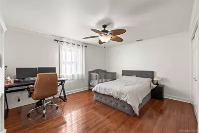 9 Hillside Avenue, Glen Head, NY 11545 - Photo 13