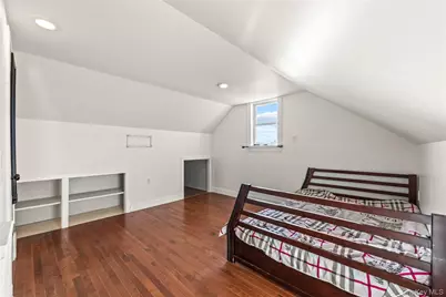 9 Hillside Avenue, Glen Head, NY 11545 - Photo 17