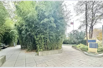 40-26 College Point Blvd #8M, Flushing, NY 11354 - Photo 11