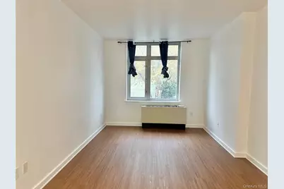 40-26 College Point Blvd #8M, Flushing, NY 11354 - Photo 5