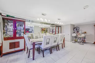 287 Clearmeadow Dr, East Meadow, NY 11554 - Photo 19