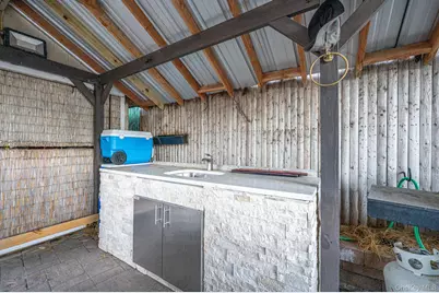 287 Clearmeadow Drive, East Meadow, NY 11554 - Photo 13