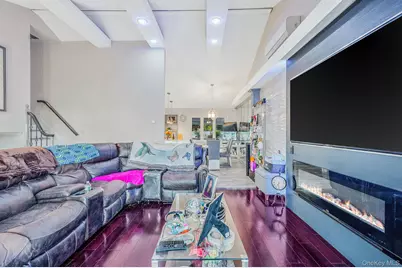 287 Clearmeadow Drive, East Meadow, NY 11554 - Photo 25