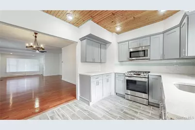 72-04 Manse Street, Forest Hills, NY 11375 - Photo 7