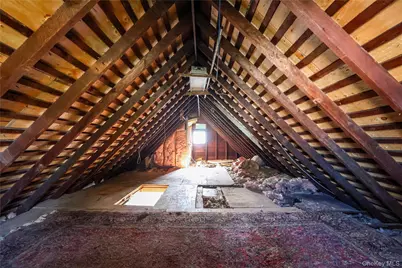 72-04 Manse Street, Forest Hills, NY 11375 - Photo 17