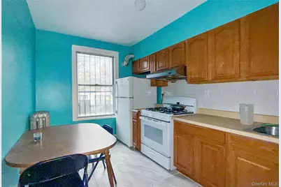 11106 Farmers Boulevard, Saint Albans, NY 11412 - Photo 7