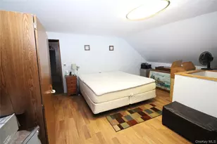 878 County Line Rd, Amityville, NY 11701 - Photo 7