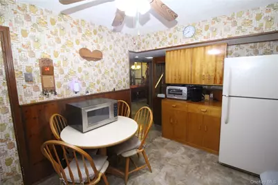 878 County Line Road, Amityville, NY 11701 - Photo 5