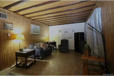 878 County Line Road, Amityville, NY 11701 - Photo 3