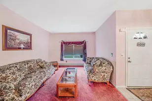 1 Monaco Ct, Ronkonkoma, NY 11779 - Photo 3