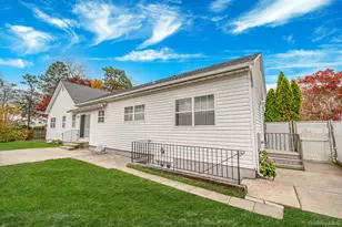 1 Monaco Ct, Ronkonkoma, NY 11779 - Photo 31