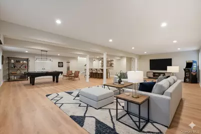 39 Cobalt Lane, Westbury, NY 11590 - Photo 43