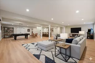 39 Cobalt Ln, Westbury, NY 11590 - Photo 43