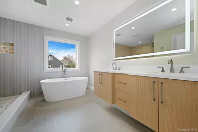 39 Cobalt Lane, Westbury, NY 11590 - Photo 37