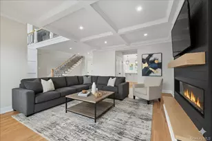 39 Cobalt Ln, Westbury, NY 11590 - Photo 5