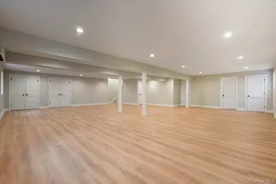 39 Cobalt Lane, Westbury, NY 11590 - Photo 41