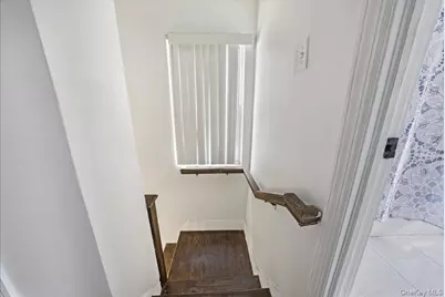 10719 96th Street, Ozone Park, NY 11417 - Photo 17