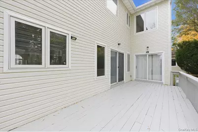 11 Drury Lane, Great Neck, NY 11023 - Photo 21