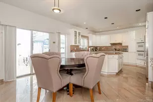 11 Drury Ln, Great Neck, NY 11023 - Photo 11