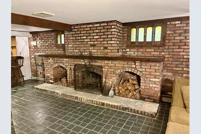 223 Timberpoint Road, East Islip, NY 11730 - Photo 35