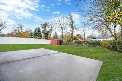 98 Rose Place, Selden, NY 11784 - Photo 19
