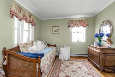 2T Coolidge Avenue, Glen Head, NY 11545 - Photo 17