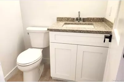 45 Kingsland Avenue, Shirley, NY 11967 - Photo 9