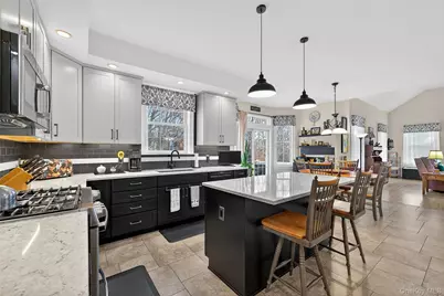 106 Fox Hill Run, Rock Tavern, NY 12575 - Photo 7