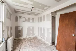 57-39 57th Rd, Maspeth, NY 11378 - Photo 19