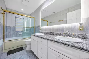 2 Old Bridge Ct, Melville, NY 11747 - Photo 35