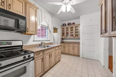 941 Revere Avenue, Bronx, NY 10465 - Photo 7