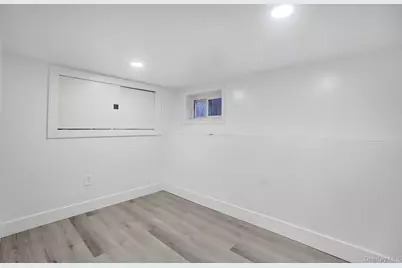 810 Wallace Avenue, Baldwin, NY 11510 - Photo 35