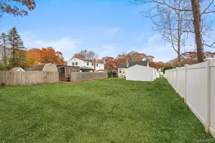 42 Mayfield Dr, Mastic Beach, NY 11951 - Photo 19