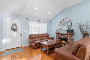 131 S 5th St, Bethpage, NY 11714 - Photo 3