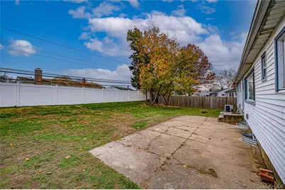 10 Gerhard Road, Plainview, NY 11803 - Photo 13