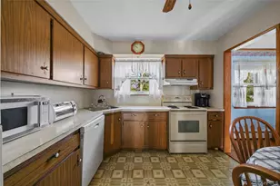 21 Lama Dr, Shirley, NY 11967 - Photo 11