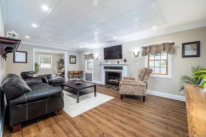 452 Westminster Road, Rockville Centre, NY 11570 - Photo 3